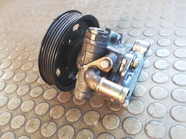 Foto: PUMPE SERVOLENKUNG eines Audi A3 1.6 GT