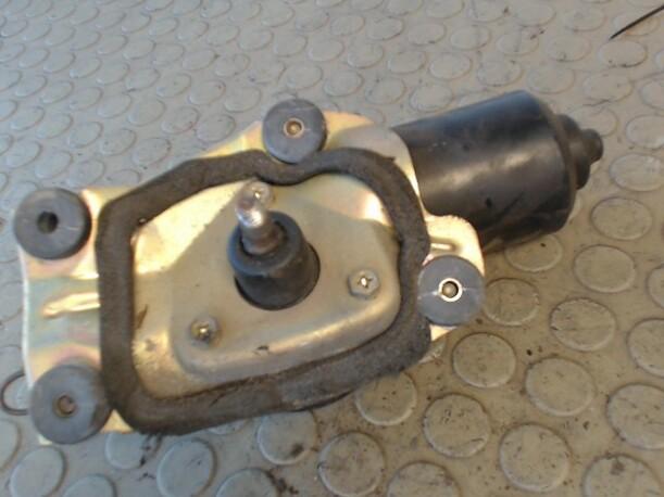 Foto: SCHEIBENWISCHERMOTOR VORN eines Ford Probe 16V