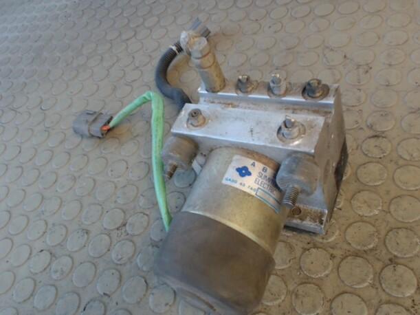 Foto: HAUPTBREMSAGGREGAT eines Ford Probe 16V