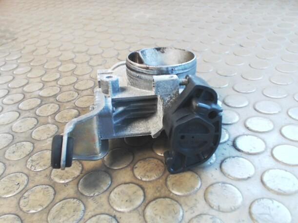 Foto: DROSSELKLAPPENSTUTZEN eines Fiat Punto 1.2 8V GT