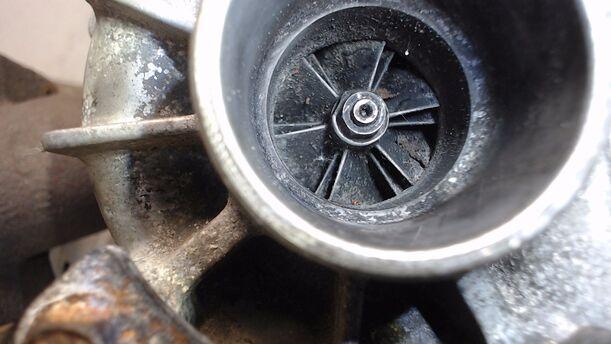 Foto: TURBOLADER eines Chrysler Voyager 2.5 TD CLX
