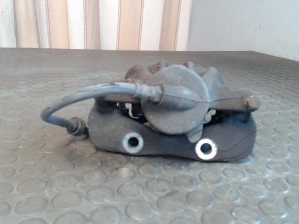 Foto: BREMSSATTEL VORN LINKS eines Citroen C3 Pluriel 1.4