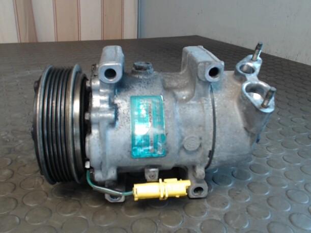 Foto: KOMPRESSOR KLIMAANLAGE eines Citroen C3 Pluriel 1.4