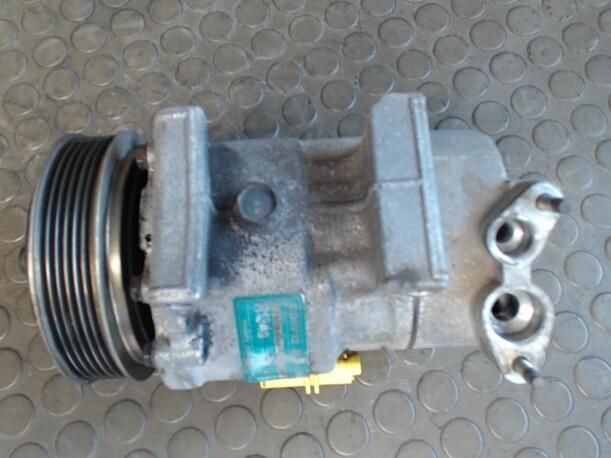 Foto: KOMPRESSOR KLIMAANLAGE eines Citroen C3 Pluriel 1.4