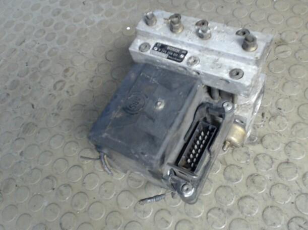 Foto: HAUPTBREMSAGGREGAT ABS eines Opel Vectra GL