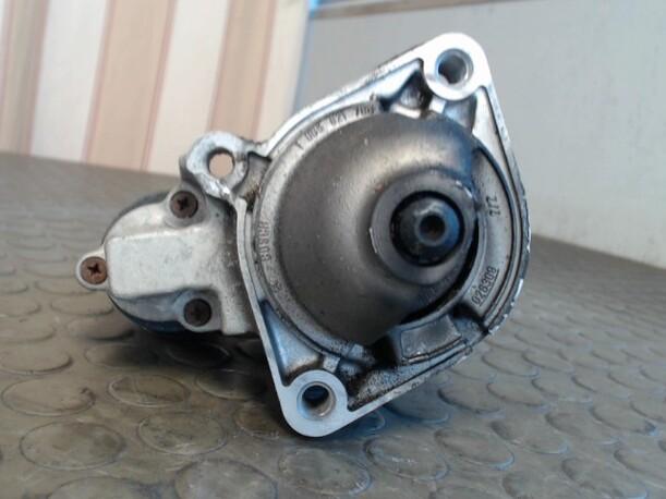 Foto: ANLASSER / STARTER BOSCH eines BMW 318i