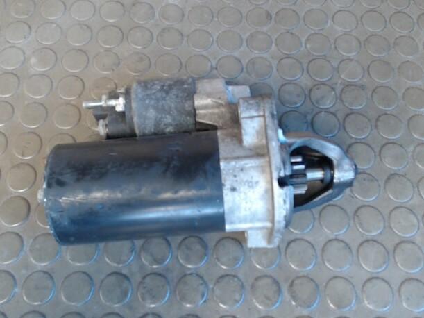 Foto: ANLASSER / STARTER BOSCH eines BMW 318i