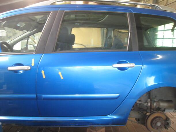Foto: TÜR HINTEN LINKS eines Peugeot 307 HDi Break 90 70A 1C2