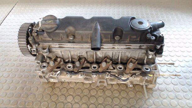 Foto: ZYLINDERKOPF 4HX eines Peugeot 307 HDi Break 90 GL