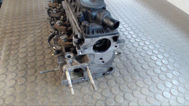 Foto: ZYLINDERKOPF 4HX eines Peugeot 307 HDi Break 90 GL