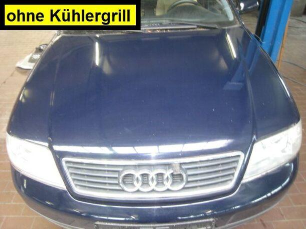 Foto: MOTORHAUBE eines Audi A6 Avant 2.5 TDI CLX