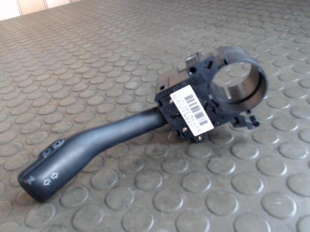 Foto: BLINK-/KOMBISCHALTER eines Audi A6 Avant 2.5 TDI