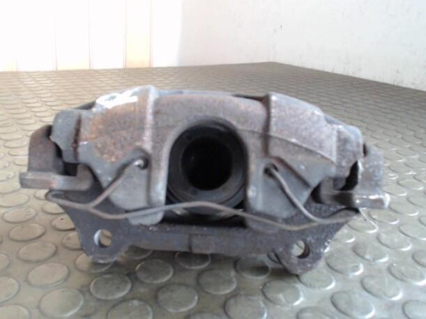 Foto: BREMSSATTEL VORN RECHTS eines Opel Vectra 1.9 CDTI DPF CD