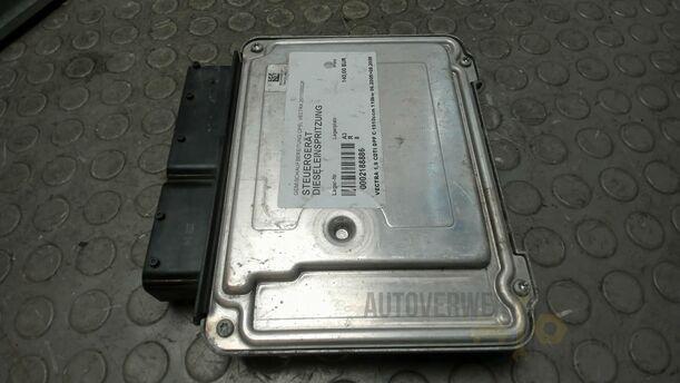 Foto: STEUERGERÄT DIESELEINSPRITZUNG eines Opel Vectra 1.9 CDTI DPF CD