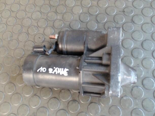 Foto: ANLASSER / STARTER eines Renault Clio 1.6 EX