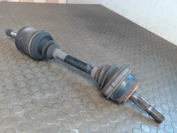 Foto: ANTRIEBSWELLE VORN LINKS (Automatik) eines Volvo 850 2.5-10V Sunnyboy