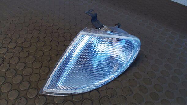 Foto: BLINKER / BLINKLEUCHTE  LINKS eines Ford Galaxy 16V Trendline