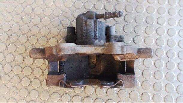 Foto: BREMSSATTEL VORNE RECHTS eines Ford Galaxy 16V