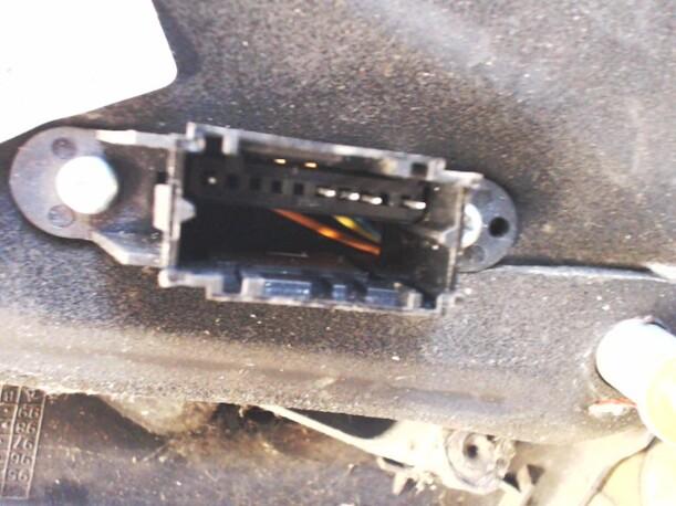 Foto: AUSSENSPIEGEL ELEKTR. VERSTELL-/HEIZB. LINKS eines Renault Megane 1.6e GL