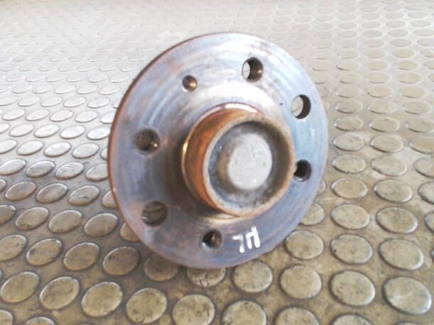 Foto: ACHSSCHENKEL HINTEN LINKS eines Opel Astra 1.6 Caravan CD