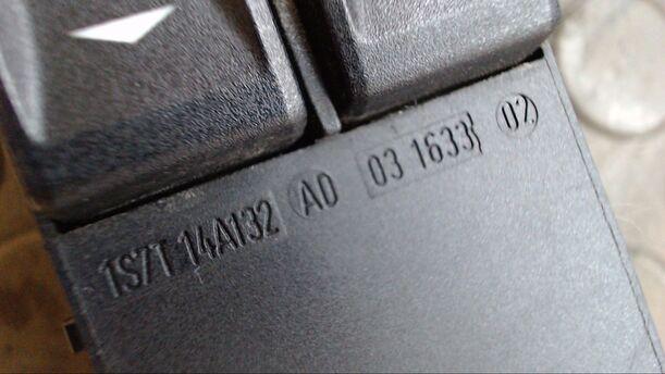 Foto: FENSTERHEBERSCHALTER eines Ford Mondeo 2.0  Turnier EX
