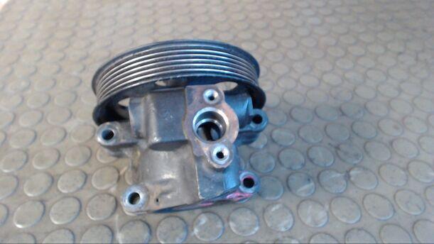 Foto: PUMPE SERVOLENKUNG eines Ford Mondeo 2.0  Turnier EX