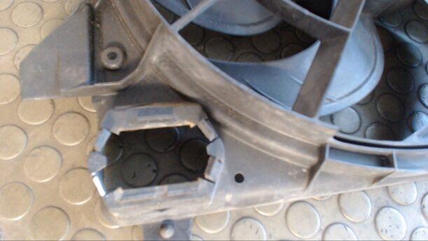Foto: ELEKTROLÜFTER eines Ford Mondeo 2.0  Turnier EX