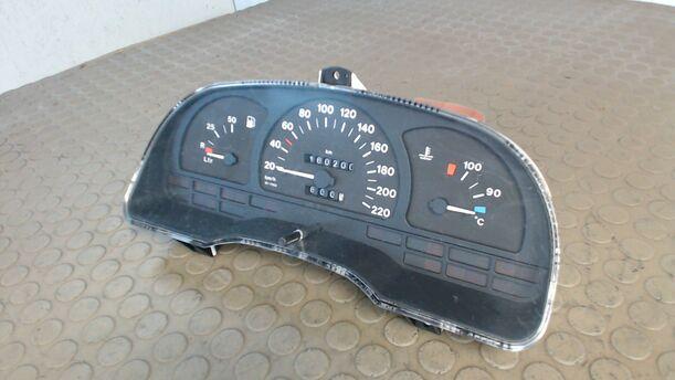 Foto: TACHOEINHEIT eines Opel Astra GL