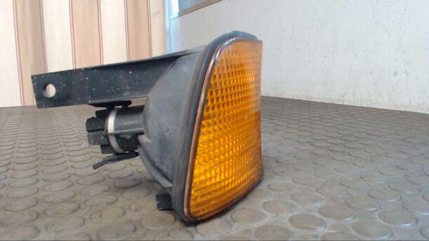 Foto: BLINKER VORN RECHTS eines BMW 520i 24V GL