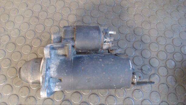 Foto: ANLASSER / STARTER BOSCH eines BMW 520i 24V