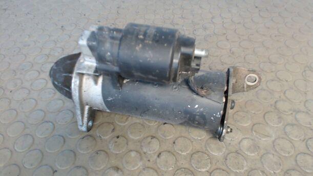 Foto: ANLASSER / STARTER BOSCH eines Opel Vectra 16V GT