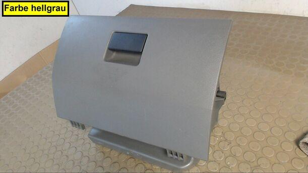 Foto: HANDSCHUHFACH eines Ford Fiesta 1.4 CD Diamant