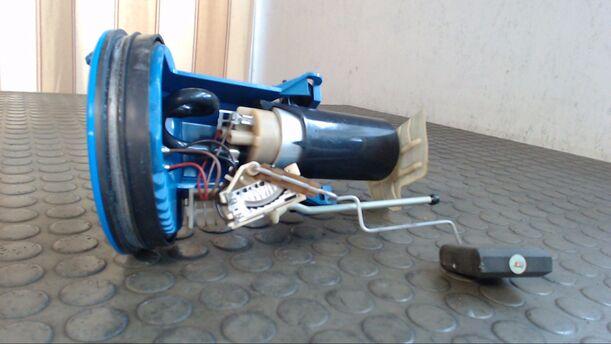 Foto: KRAFTSTOFFPUMPE eines BMW 316i 70A 1C2