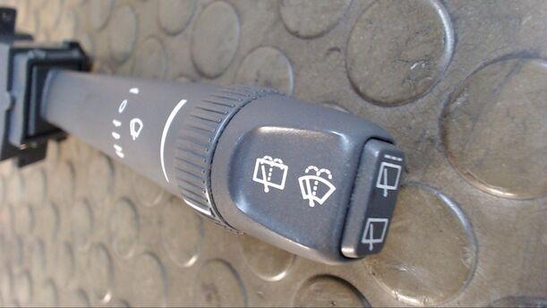 Foto: SCHEIBENWISCHERSCHALTER eines Volvo V70 2.4 CD