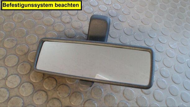 Foto: INNENSPIEGEL eines VW Passat Variant 1.8 EX