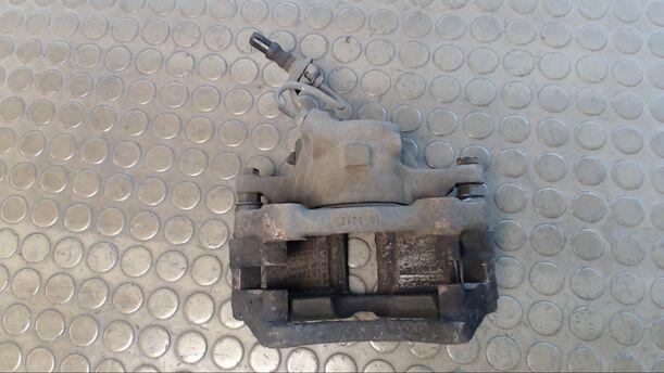 Foto: BREMSSATTEL VORNE LINKS eines VW Passat Variant 1.8 EX