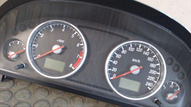 Foto: TACHOEINHEIT eines Ford Mondeo 2.0  Turnier Futura