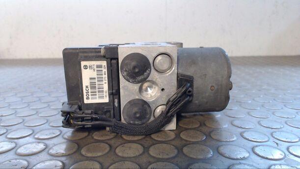 Foto: HAUPTBREMSAGGREGAT ABS eines Volvo V40 1.8 EX