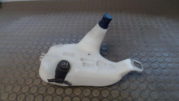 Foto: SCHEIBENWASCHBEHÄLTER eines Fiat Punto 1.9 JTD