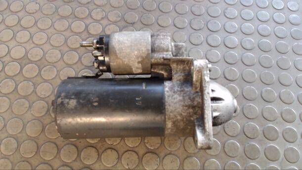 Foto: ANLASSER / STARTER BOSCH eines Fiat Punto 1.9 JTD CL