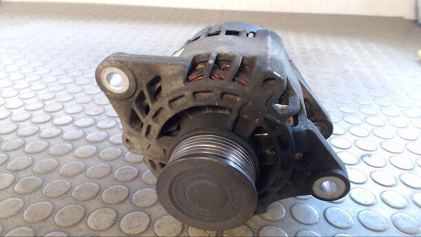 Foto: LICHTMASCHINE eines Fiat Punto 1.9 JTD GT
