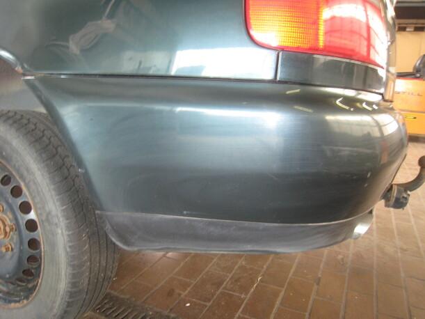 Foto: STOßSTANGE / STOSSFÄNGER HINTEN eines Audi A4 1.6