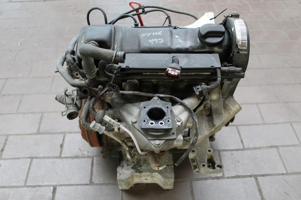 Foto: MOTOR 1F eines Seat Toledo 1.6i Anfora