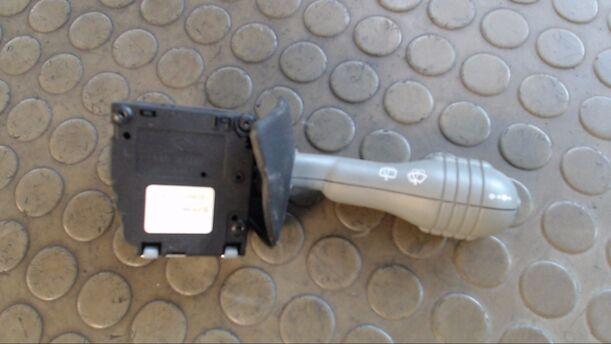Foto: SCHEIBENWISCHERSCHALTER eines Renault Twingo 1.2 CD