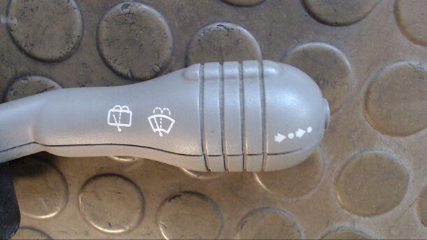 Foto: SCHEIBENWISCHERSCHALTER eines Renault Twingo 1.2 CD