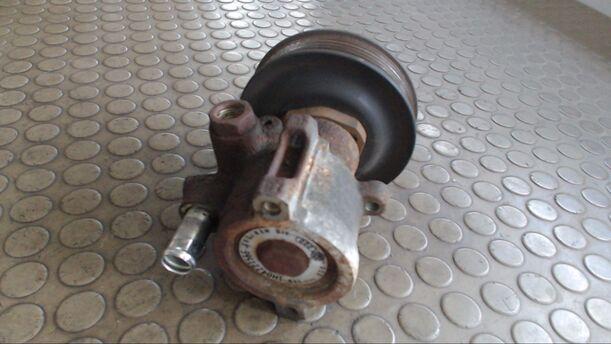 Foto: PUMPE SERVOLENKUNG eines VW Golf Variant 1.4