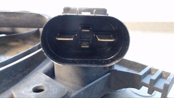 Foto: ELEKTROLÜFTER eines Opel Corsa 1.0 12V 9U71Y2
