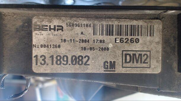 Foto: ELEKTROLÜFTER eines Opel Corsa 1.0 12V 9U71Y2