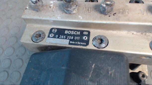 Foto: HAUPTBREMSAGGREGAT ABS eines Opel Vectra Eco