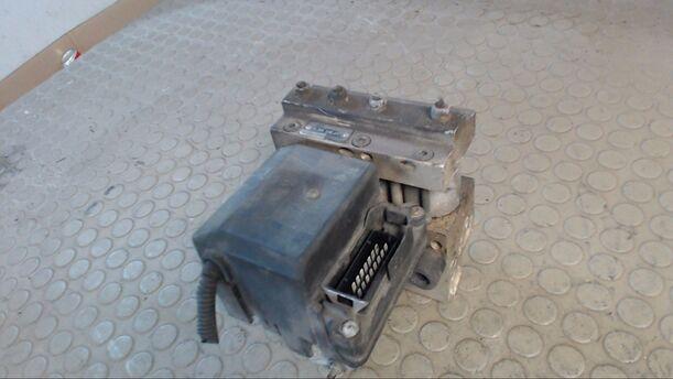 Foto: HAUPTBREMSAGGREGAT ABS eines Opel Vectra CD